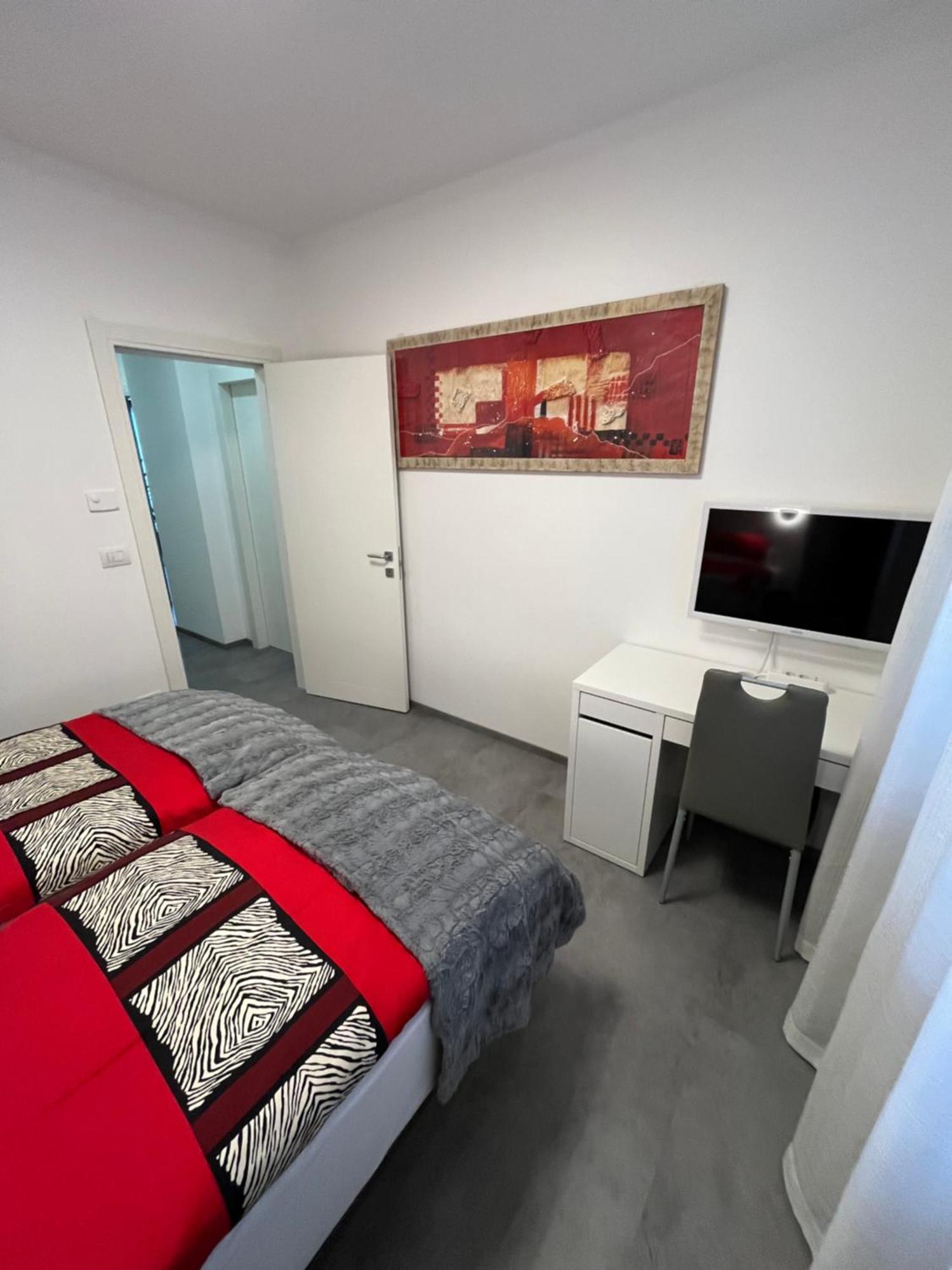 B&B Alessandro Private Room & Bathroom In Shared Apartment Arco Dış mekan fotoğraf